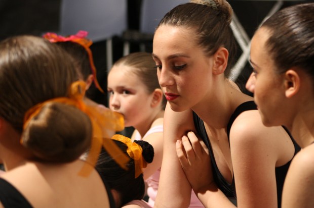 Abi, Cami y Maria A teatro