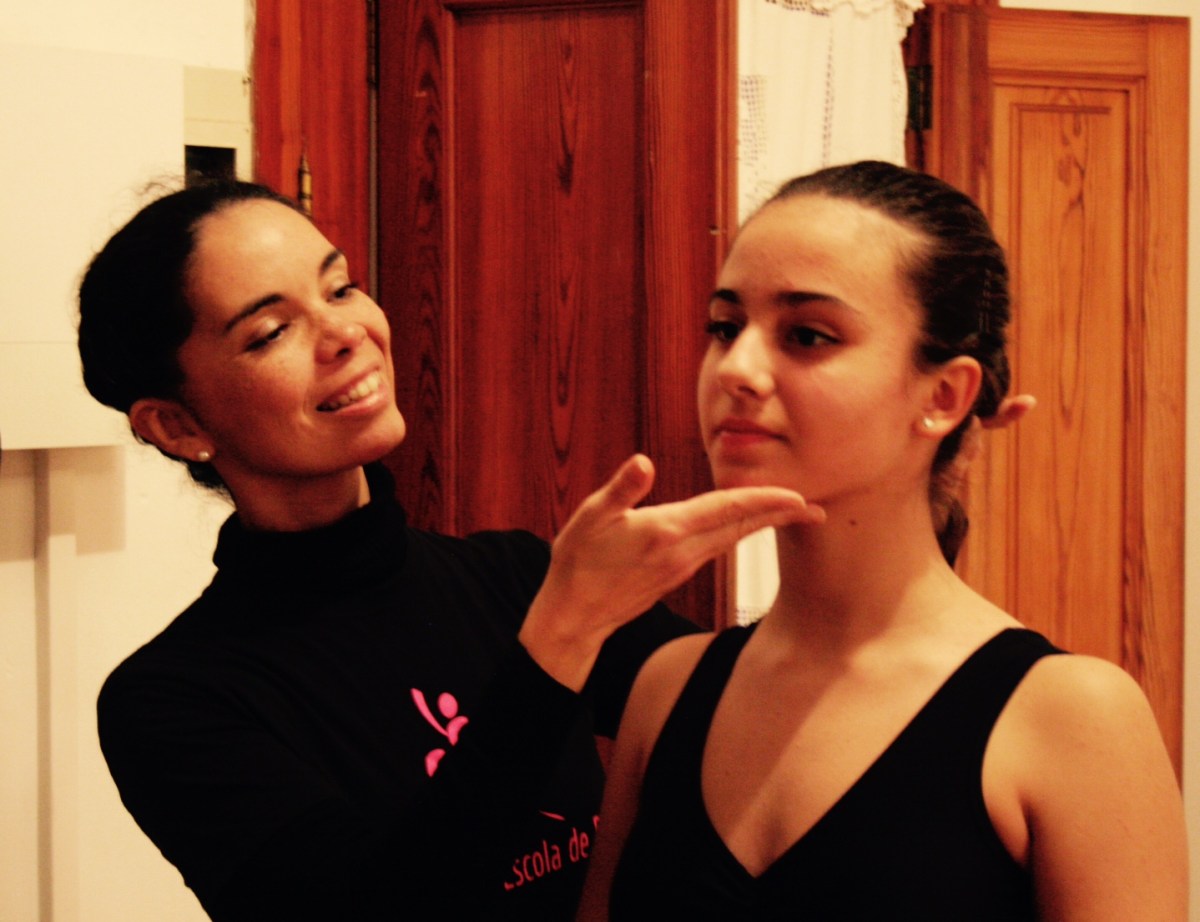Maestra Nanny y Alumnas Nanny Alves Escola de Dansa. Foto: Francisco Gozon 2017